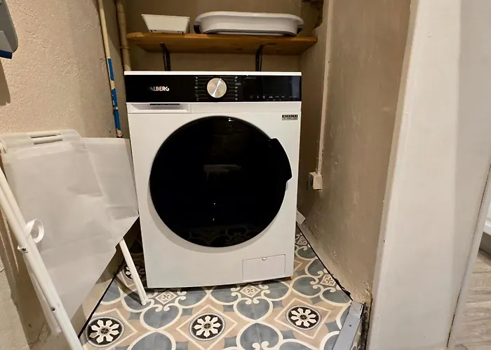 2 Chambres, Cuisine Equipee *